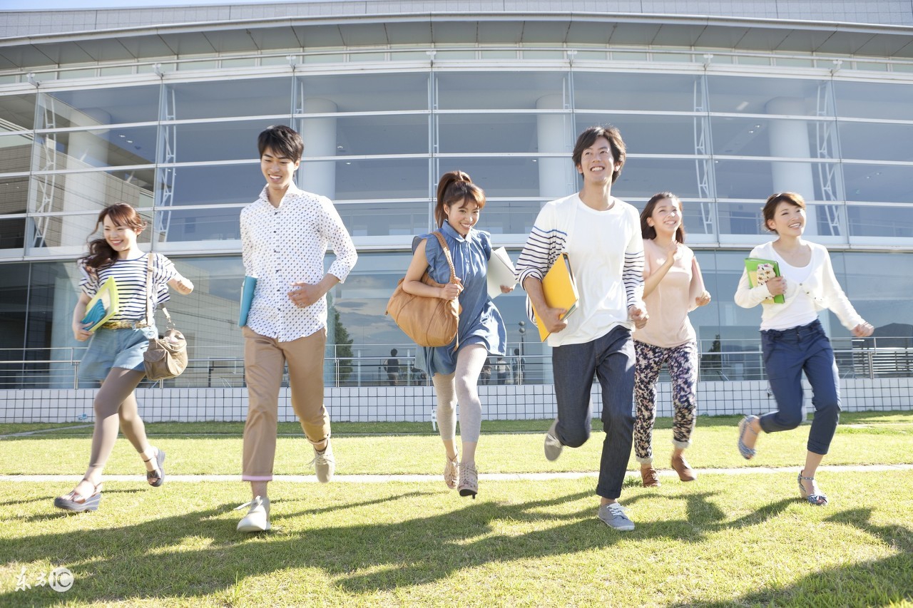 大学生做自媒体的可行性,大学生做自媒体算自主创业嘛