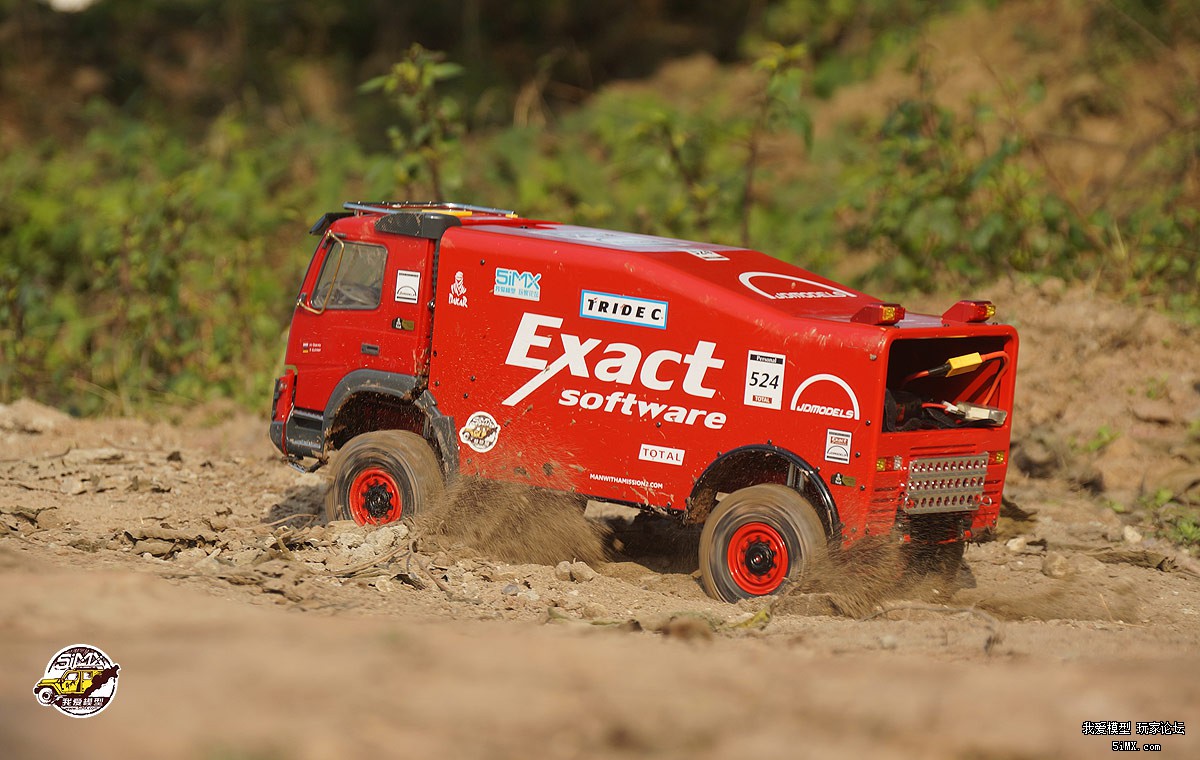 拉力卡车模型开箱测评 (静点拉力卡车模型路试)