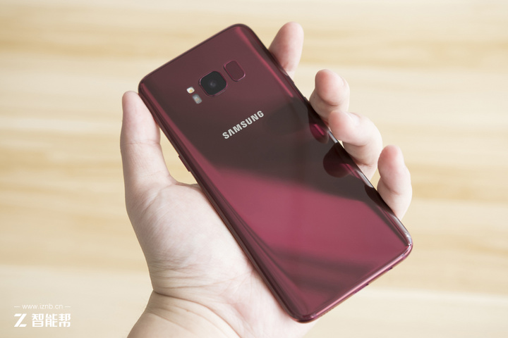 三星galaxys8还值得买吗,三星galaxys8勃艮第红