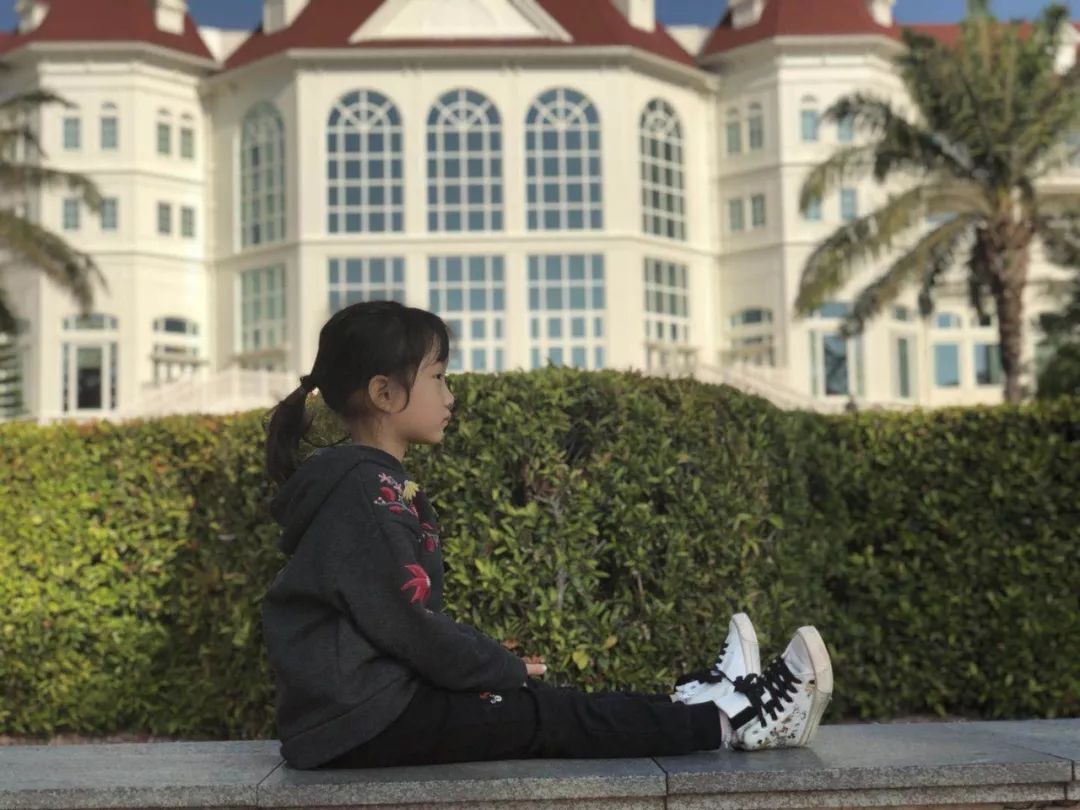 香港迪士尼攻略一日游最新版,香港迪士尼游玩全攻略路线推荐