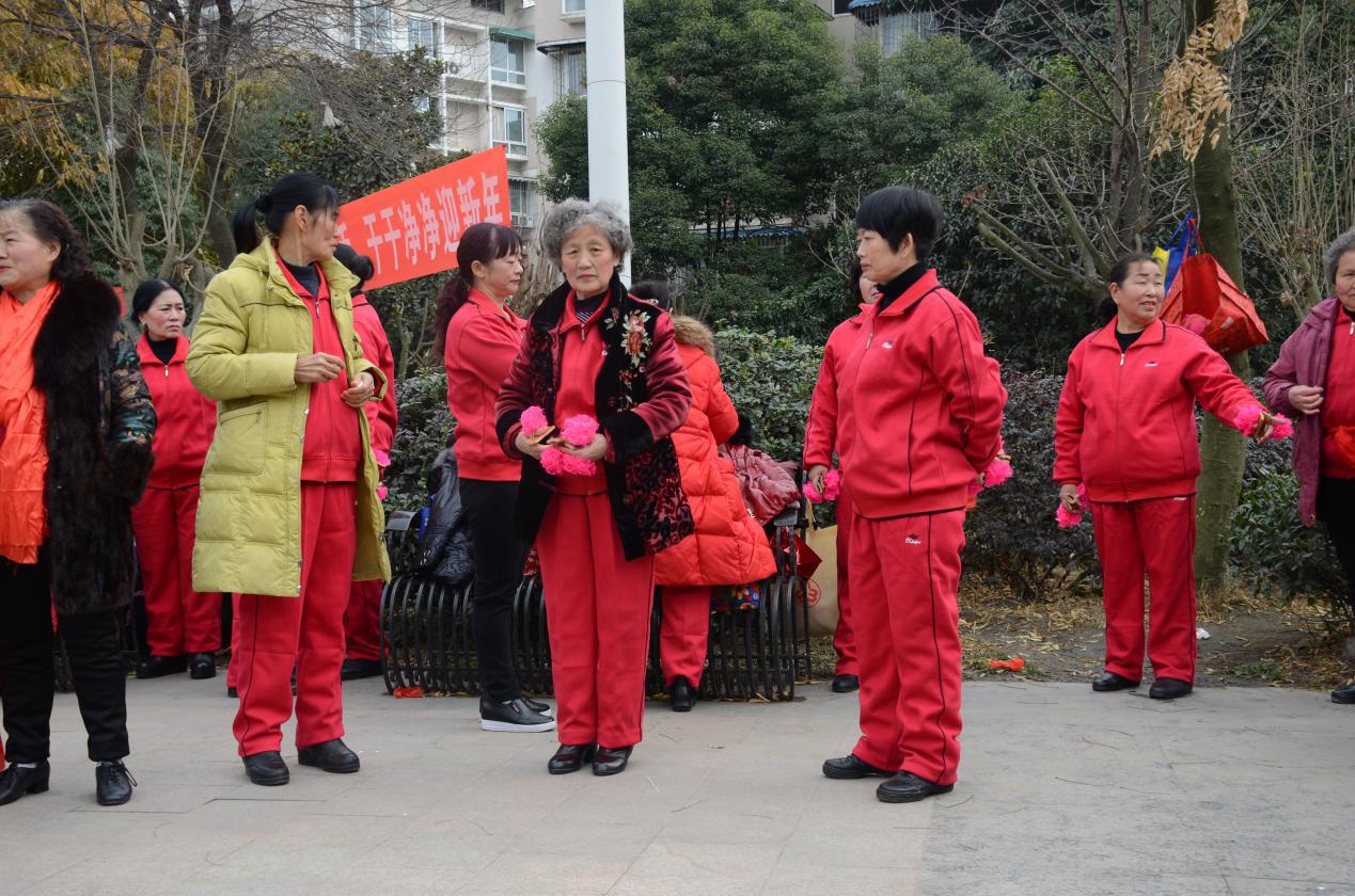 暖心！淘相因装饰寒冬中送温暖，与社区居民共迎新春
