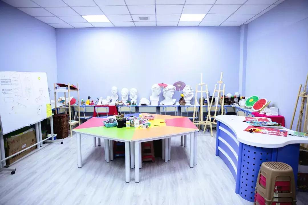 空中足球场，百万架子鼓，专业学前课，幼儿园家长焦虑一站式解决！