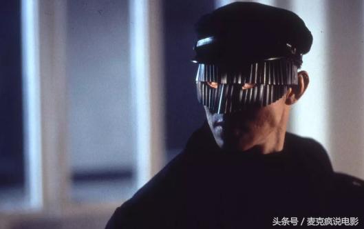 李连杰青蜂侠谁厉害,李连杰甄子丹电影英雄