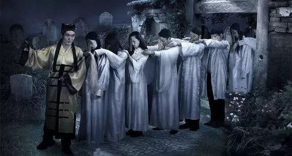 用科学的方法讲赶尸,巫术让死去的人复活