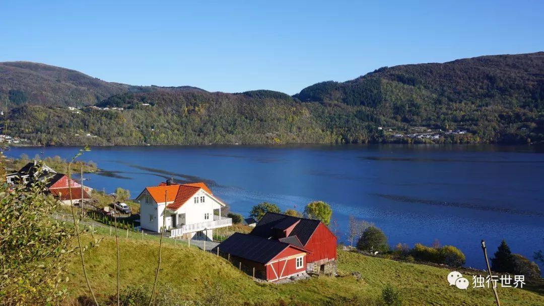 当你还在为生活抱怨,当你还在抱怨生活不易的时候