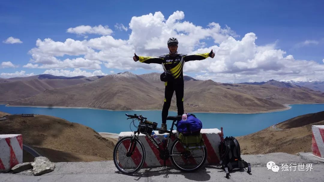 当你还在为生活抱怨,当你还在抱怨生活不易的时候