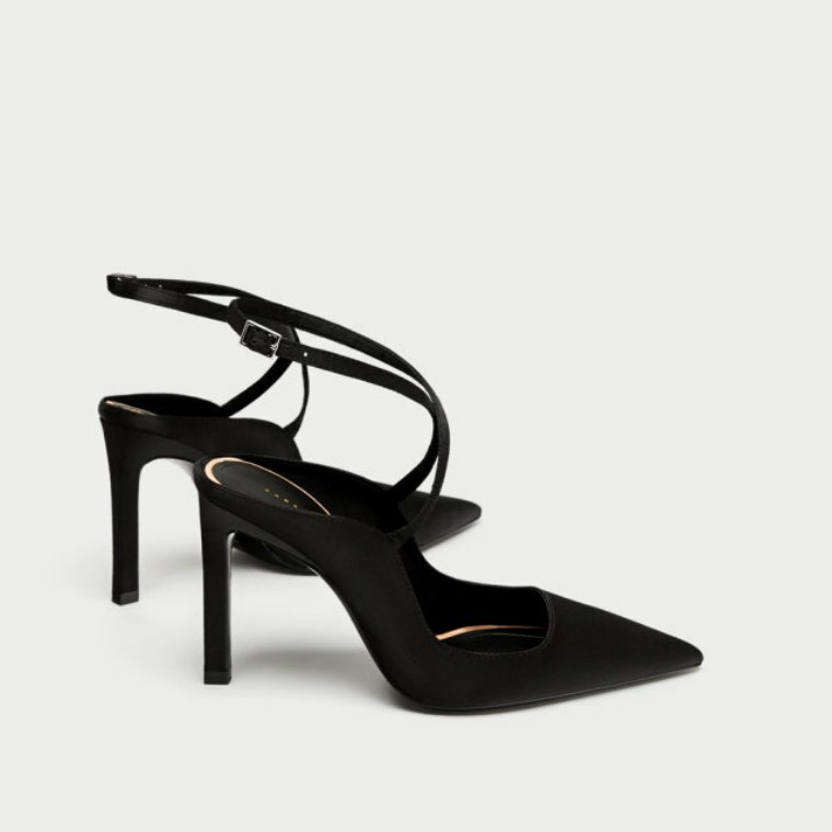 过年去你家拜年穿哪套衣服,春节各种聚会约会怎么穿