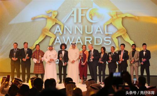 中国首位亚洲足球先生实力远超现役国脚有他的日子球迷好幸福！