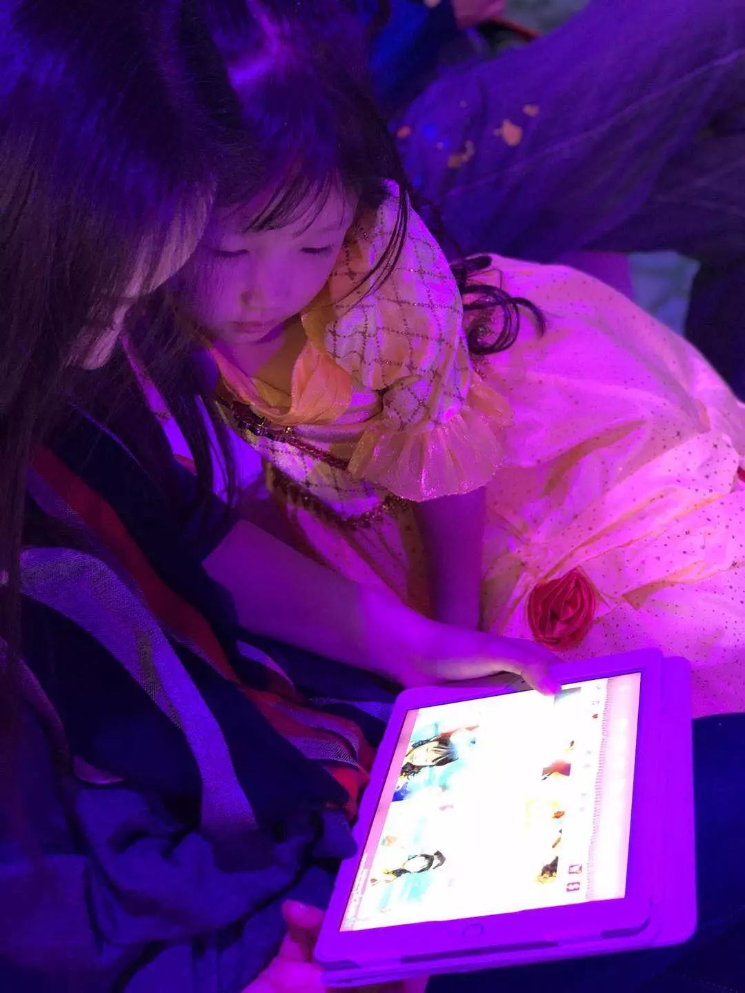 香港迪士尼攻略一日游最新版,香港迪士尼游玩全攻略路线推荐