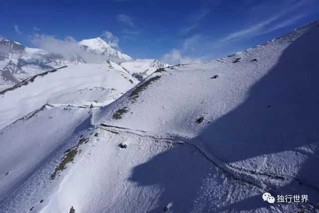 当你还在为生活抱怨,当你还在抱怨生活不易的时候
