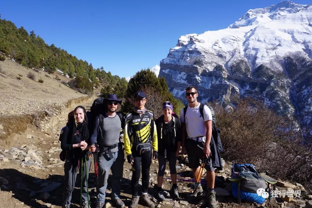 当你还在为生活抱怨,当你还在抱怨生活不易的时候