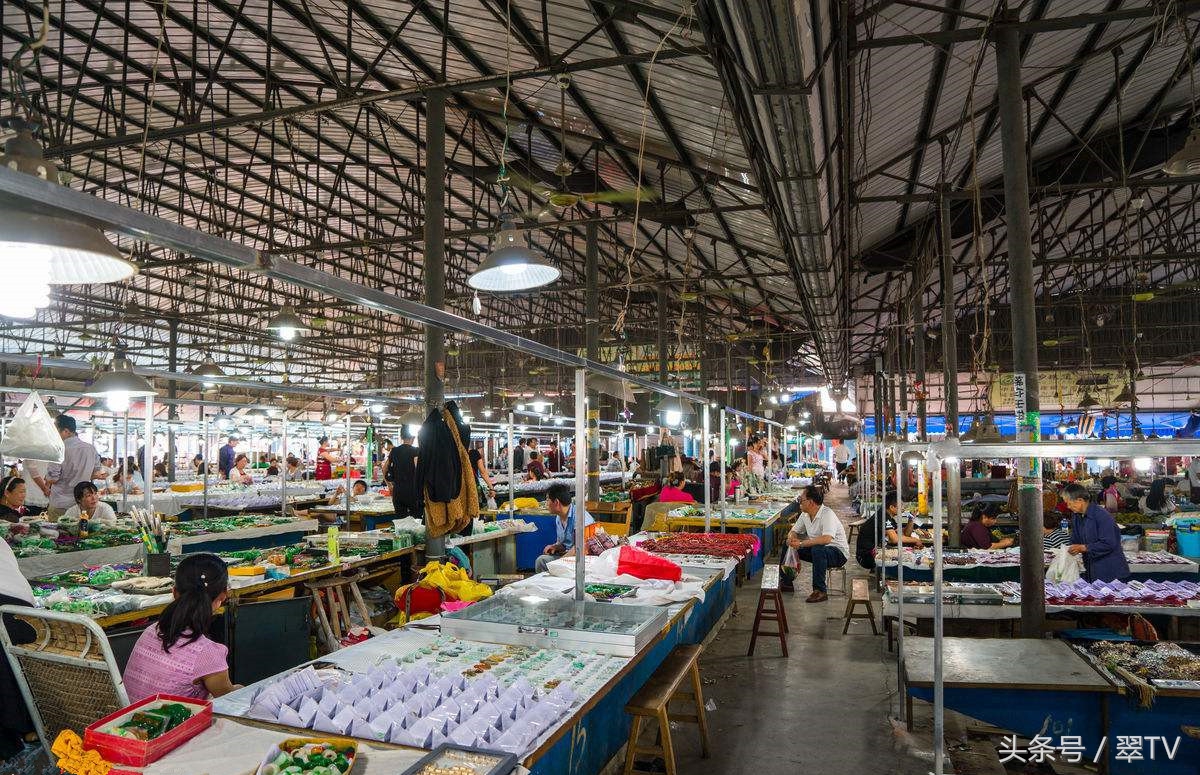 探索缅甸翡翠宝石的奇幻之旅,中国和缅甸翡翠交易市场