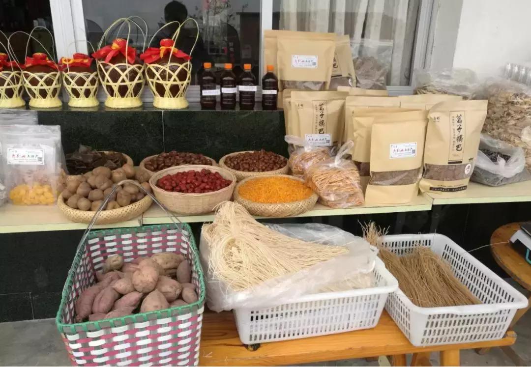 免费吃杀猪菜,吃免费的杀猪饭