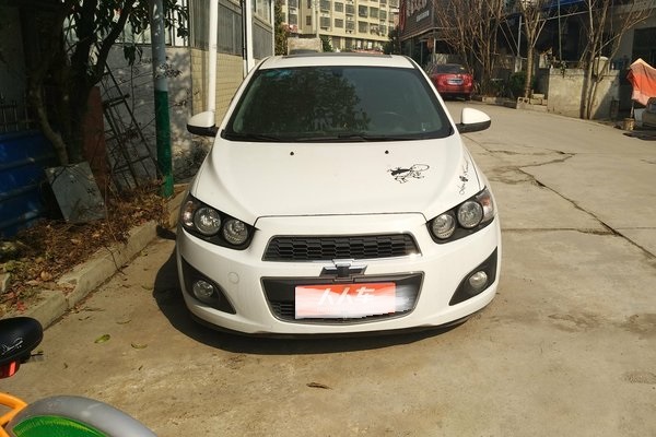 4万元的雪佛兰,14年4万公里雪佛兰爱唯欧二手车
