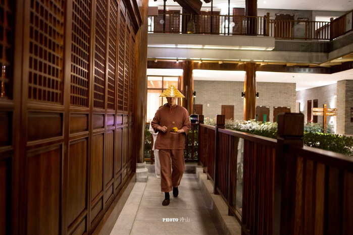 骞夸笢鍝噷鍙互绂呬慨浣忓,宀崡绂呬慨閰掑簵鍥剧墖