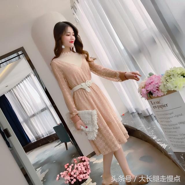 秋季显瘦收腰连衣裙,2022最流行的连衣裙显瘦遮冬肚