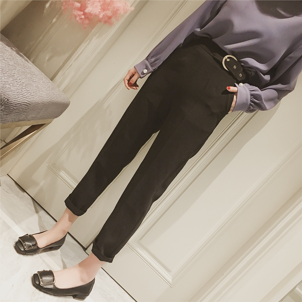 小脚裤怎么搭配衣服才好看秋冬,小脚裤怎么搭配好看冬季