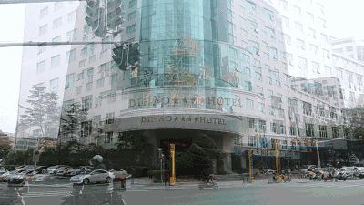 娉夊窞甯傚尯鍝簺姣旇緝濂界殑娴烽矞閰掓ゼ,娉夊窞娴烽矞缇庨鎺掕姒滃墠鍗佸悕