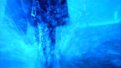 李连杰青蜂侠谁厉害,李连杰甄子丹电影英雄