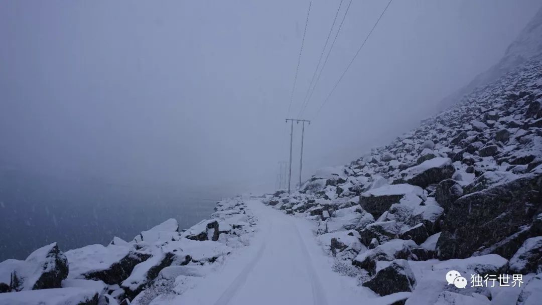 当你还在为生活抱怨,当你还在抱怨生活不易的时候