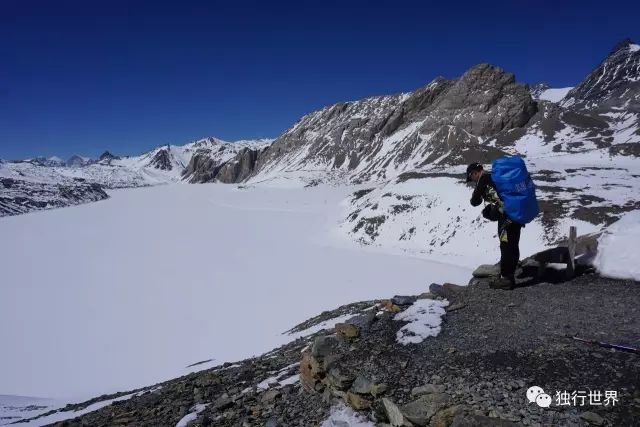 当你还在为生活抱怨,当你还在抱怨生活不易的时候