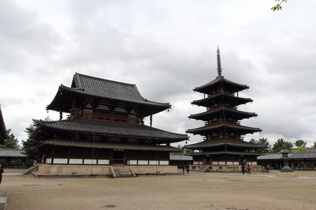 东瀛改革第一人——马厩里的皇子圣德太子