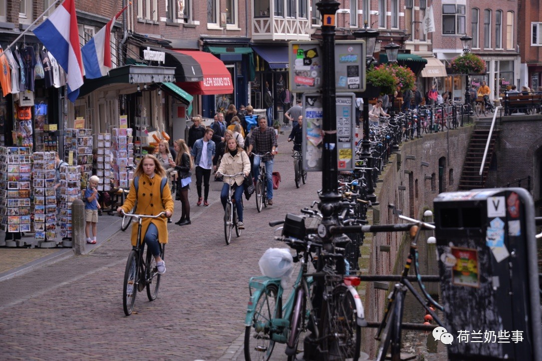 奶叔带你逛荷兰之荷兰的自行车啊,跟中国不是一个物种