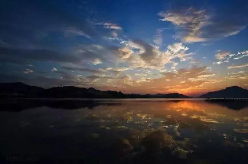 轻轨洋房重庆,轻轨洋房100万