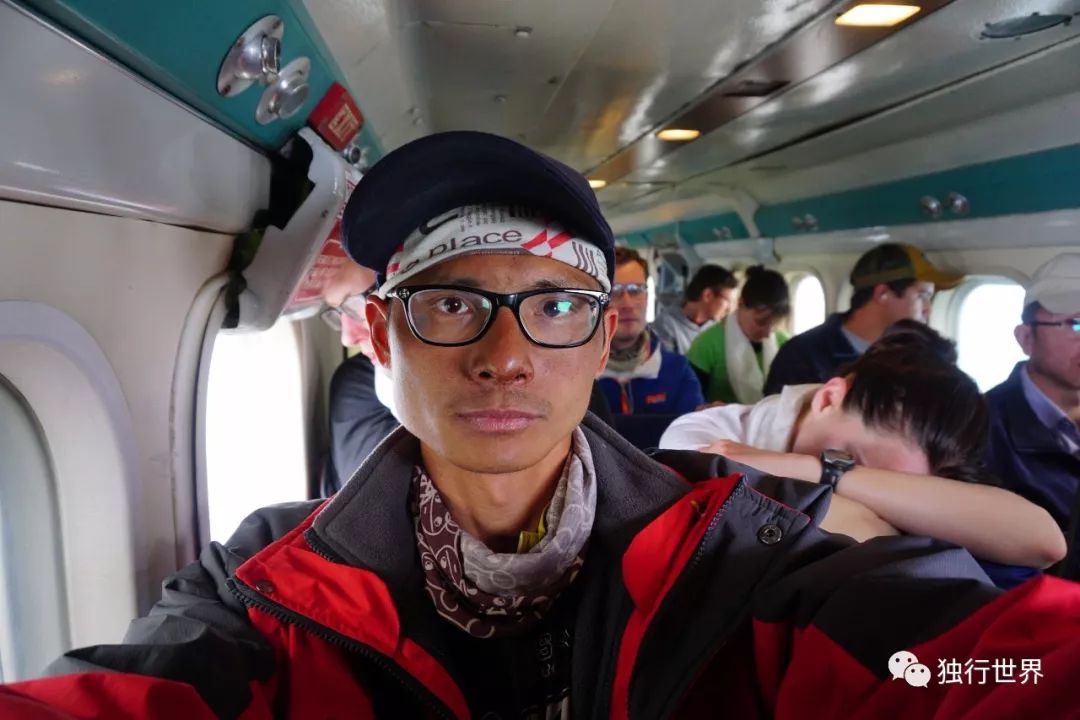 当你还在为生活抱怨,当你还在抱怨生活不易的时候