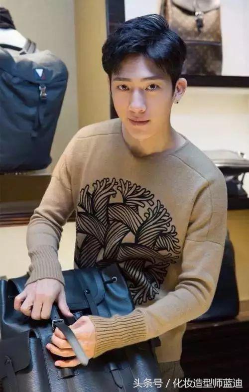 侧分和中分哪个有气质,中分四六分三七分哪个好看