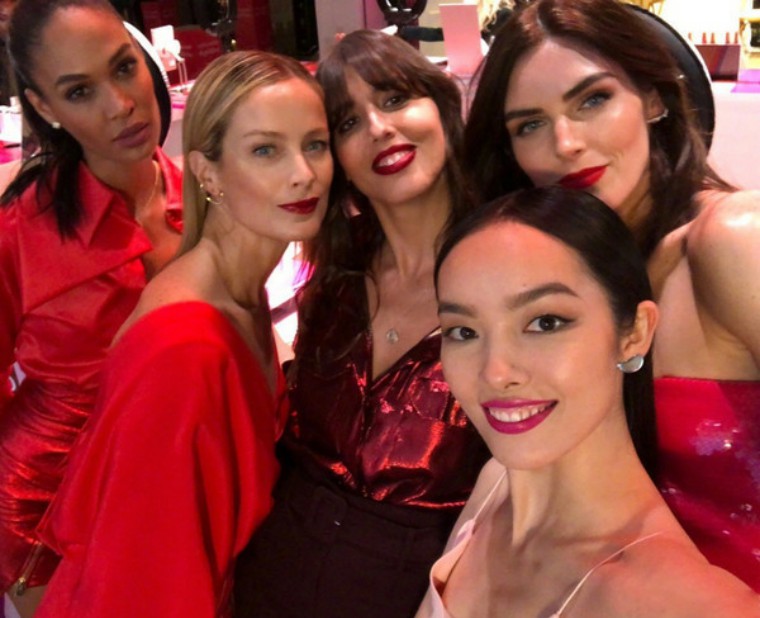 过年去你家拜年穿哪套衣服,春节各种聚会约会怎么穿