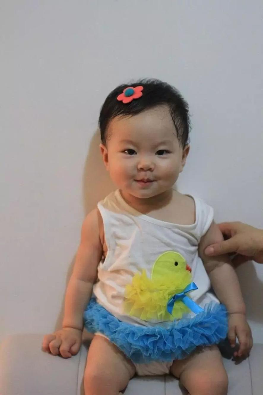 我有个小女儿,给她扎辫子是我至今乐此不疲的事