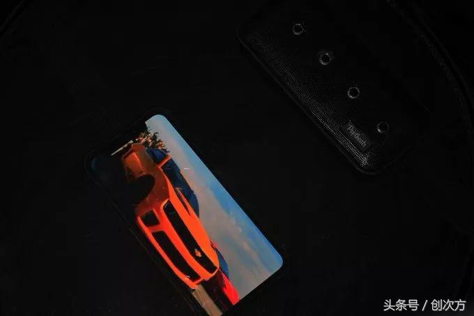 黑头套罩上，自备纸巾，大片走起！