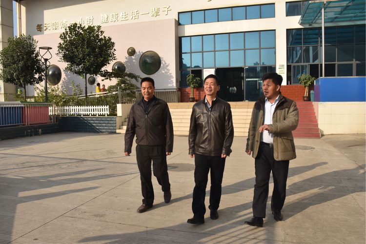 学生成长的沃土师生眷恋的乐园一一八桂绿城小学2017年工作汇报