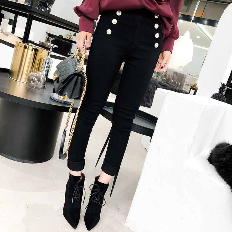 小脚裤怎么搭配衣服才好看秋冬,小脚裤怎么搭配好看冬季