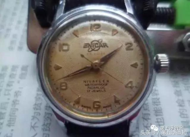 高天牧云|一块老旧的手表
