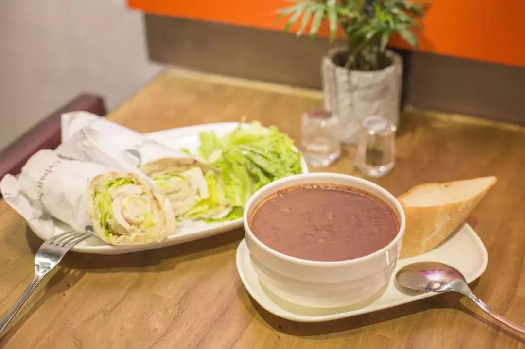 搞笑的牛肉汤,请不要在吃饭的时候搞笑段子