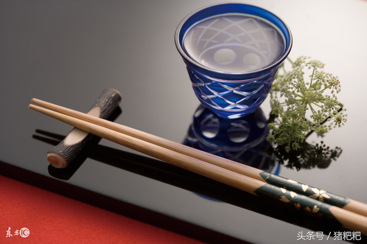 和大家说说我们中国人的每天和我们谈情说爱的-筷子传说