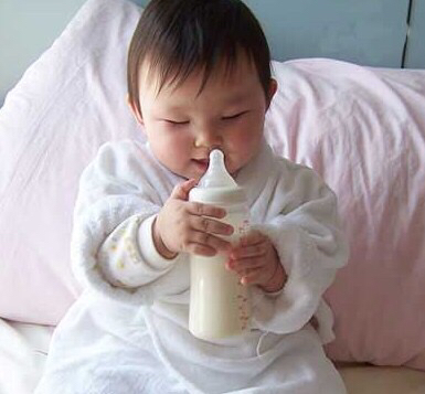 宝宝奶粉过敏怎么选择适合的奶粉,不爱喝奶粉的宝宝怎么选择奶粉