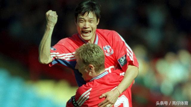 中国首位亚洲足球先生实力远超现役国脚有他的日子球迷好幸福！