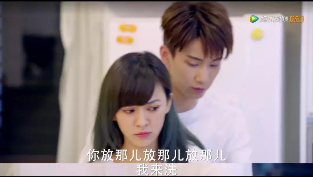 灰姑娘的故事说100年不厌，还不是心里怀揣一个李泽言么