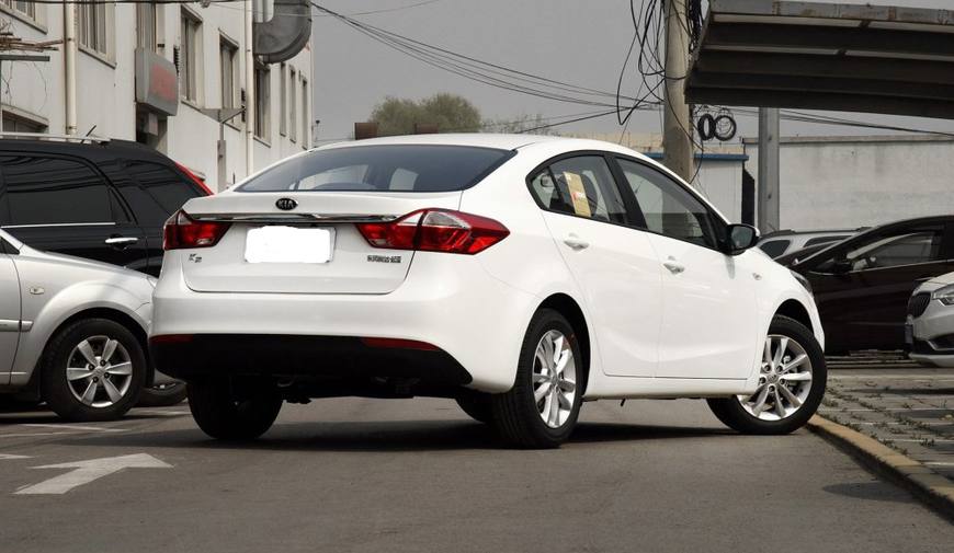 10万起步的韩系车,月销1.8万台,居然没有车身稳定系统?