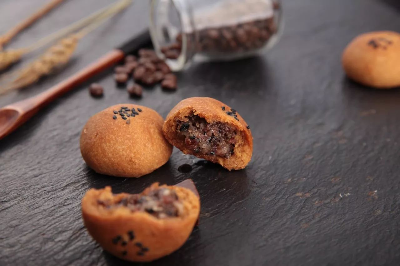 送礼就送鲜花饼,送礼送嘉华的鲜花饼