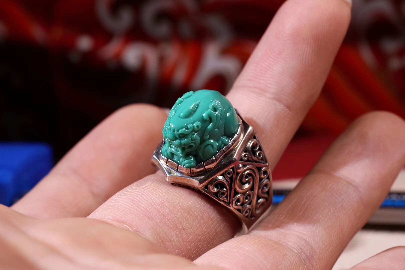 北工牙雕大师作品,喀什纯黄铜手工制作戒指