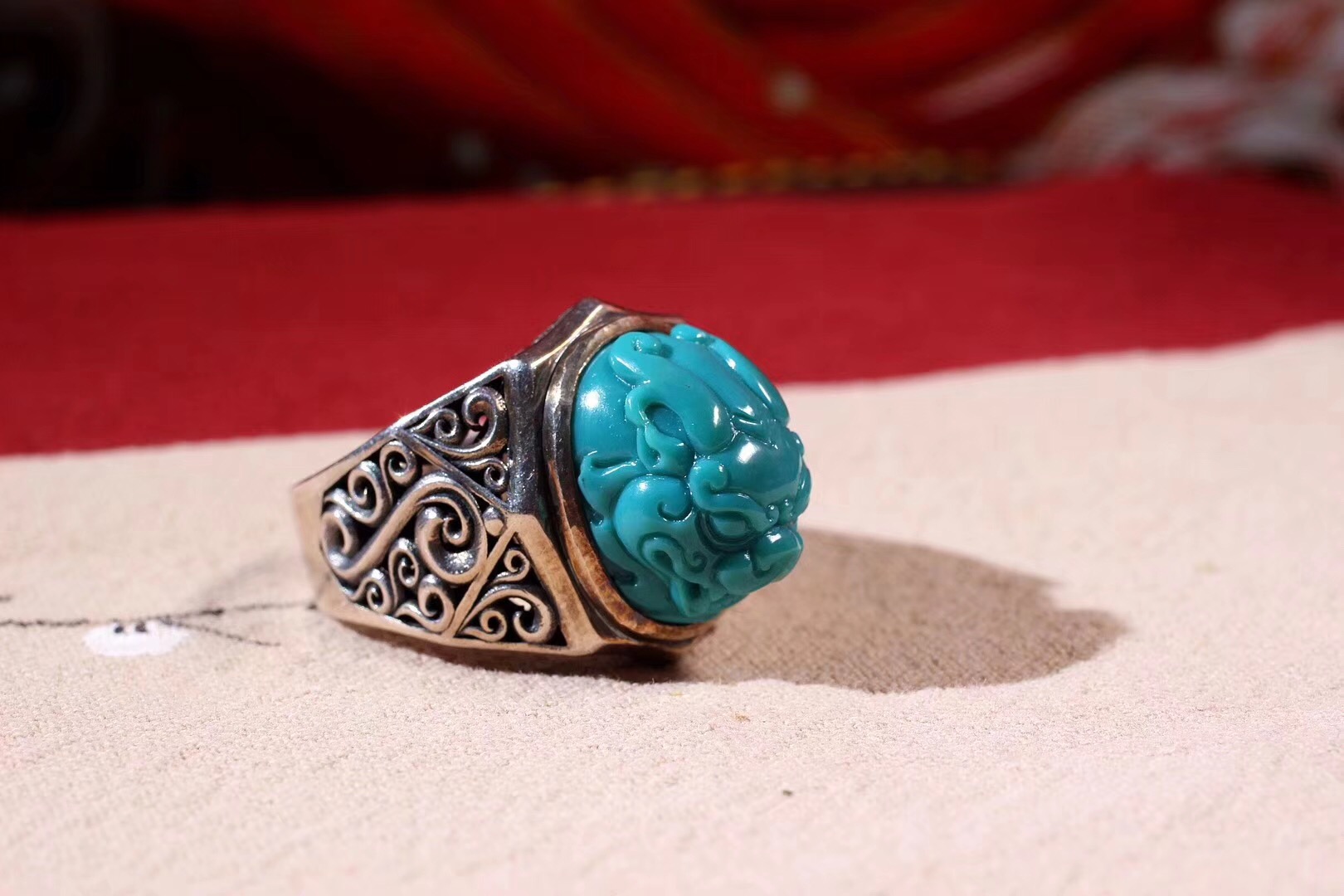 北工牙雕大师作品,喀什纯黄铜手工制作戒指