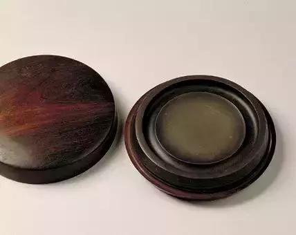 故宫博物院藏乾隆御用朱批砚,故宫博物院藏乾隆御用朱批紫砂砚