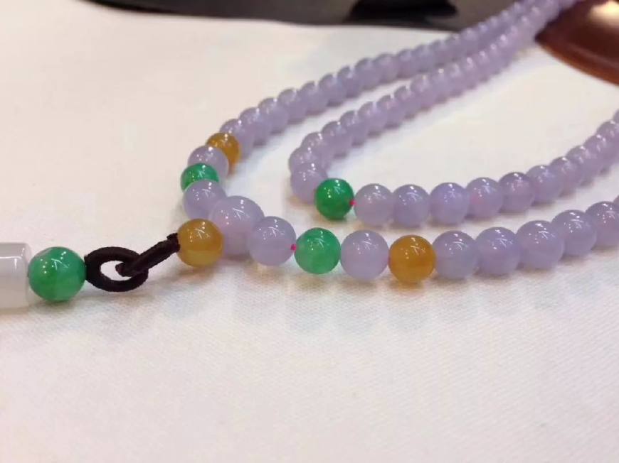 紫罗兰翡翠紫为贵,翡翠紫为贵黄为尊