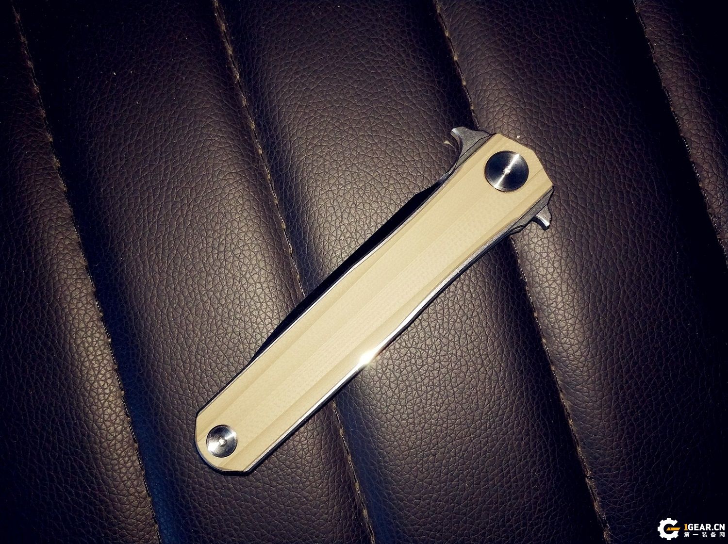 有没有一款双刃刀具，既是*刀折**，又能兼具捅刺和切削的优点呢？