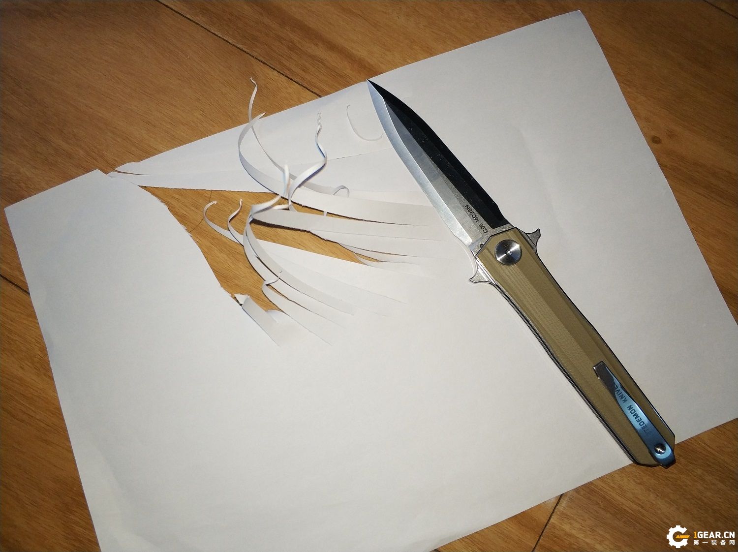 有没有一款双刃刀具，既是*刀折**，又能兼具捅刺和切削的优点呢？