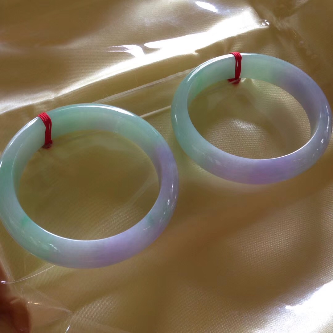 紫罗兰翡翠紫为贵,翡翠紫为贵黄为尊